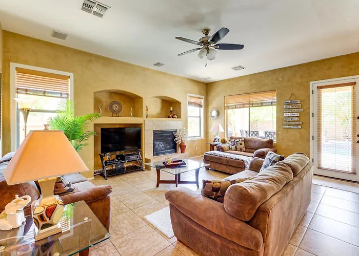 Private Hot Tub: Pet-friendly Escape!